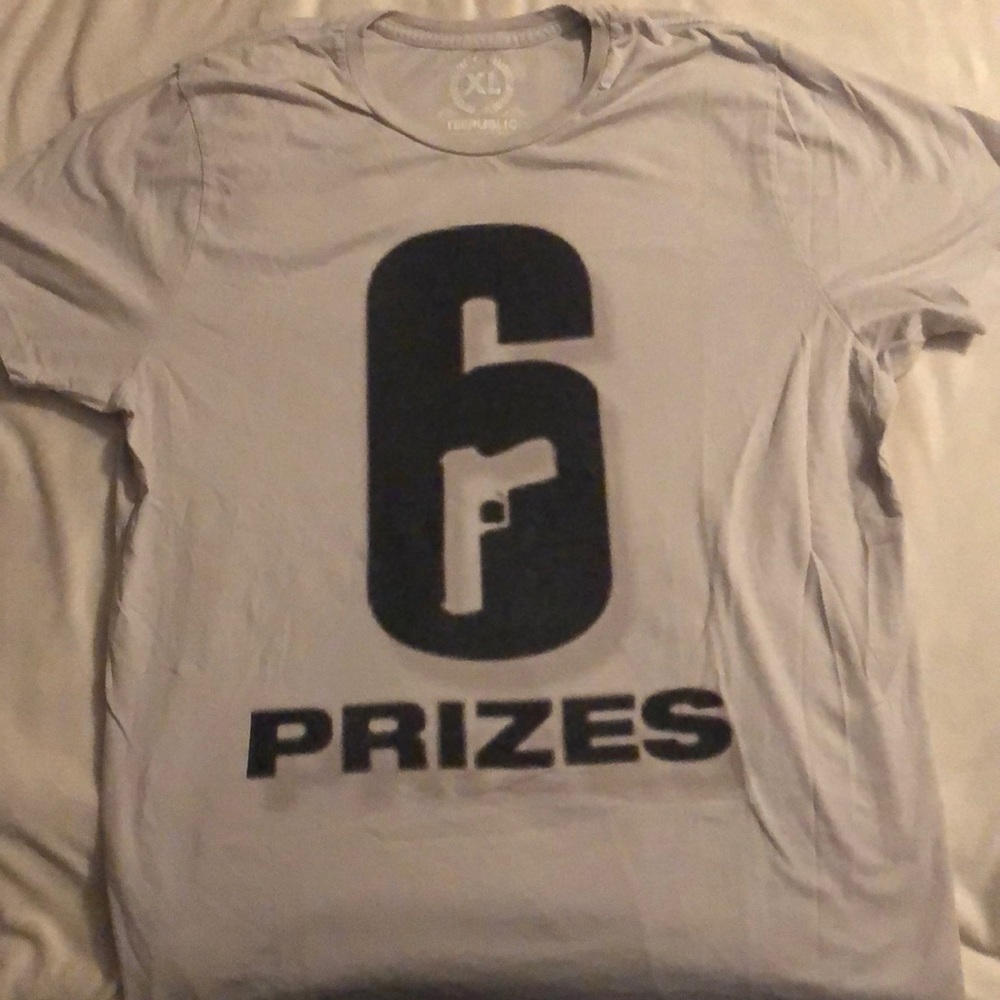 6 Prizes T-shirt